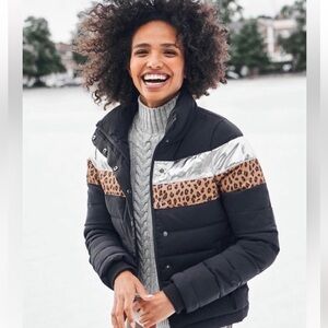 Boden Black and Silver Puffer Jacket ski animal print size 2 women’s